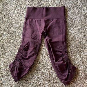 Lululemon In The Flow crop